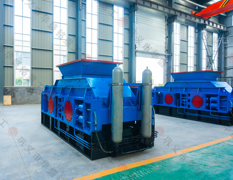 河卵石新型制砂機(jī)_砂石場(chǎng)制砂機(jī)_小型對(duì)輥制砂機(jī)