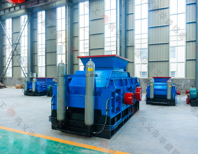 處理濕物料用什么制砂機(jī)？液壓對輥制砂機(jī)多少錢一臺？